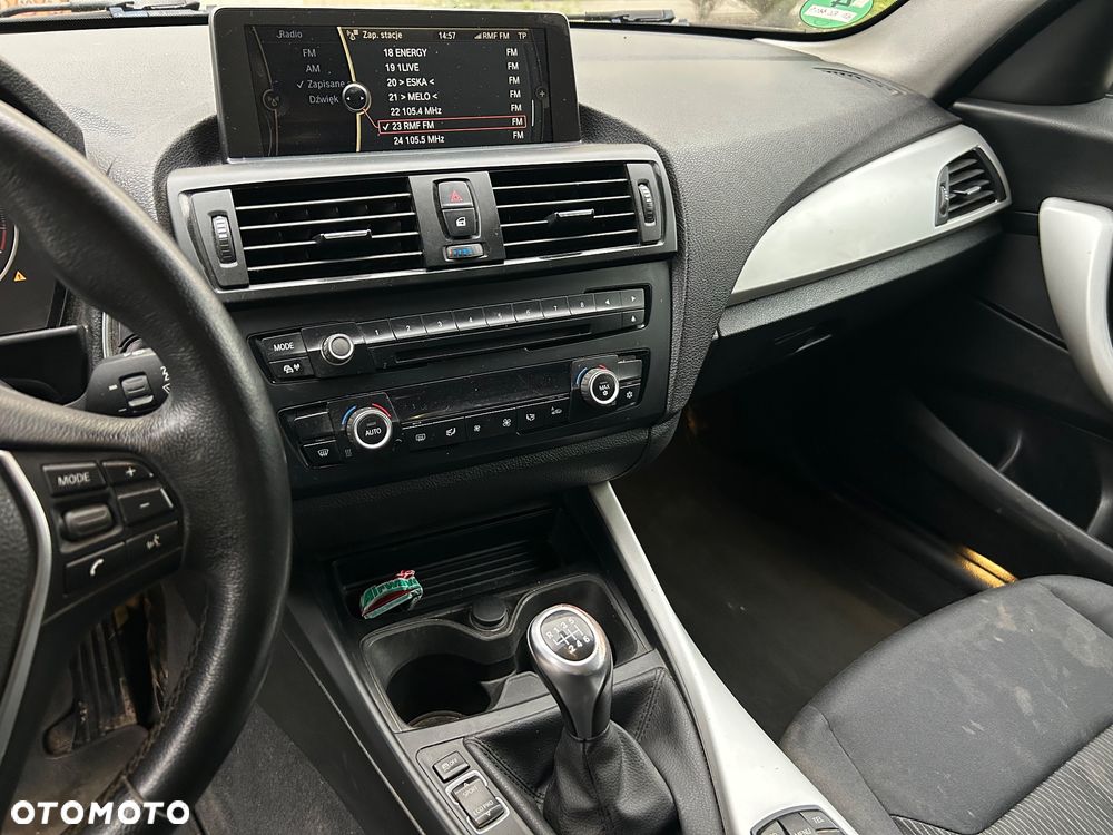 BMW Seria 1 116d Sport Line - 8