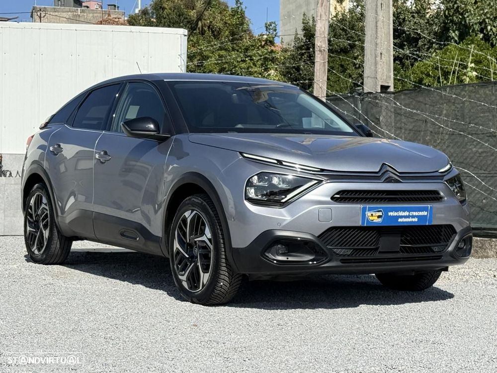 Citroën C4 1.2 PureTech Shine EAT8 - 1