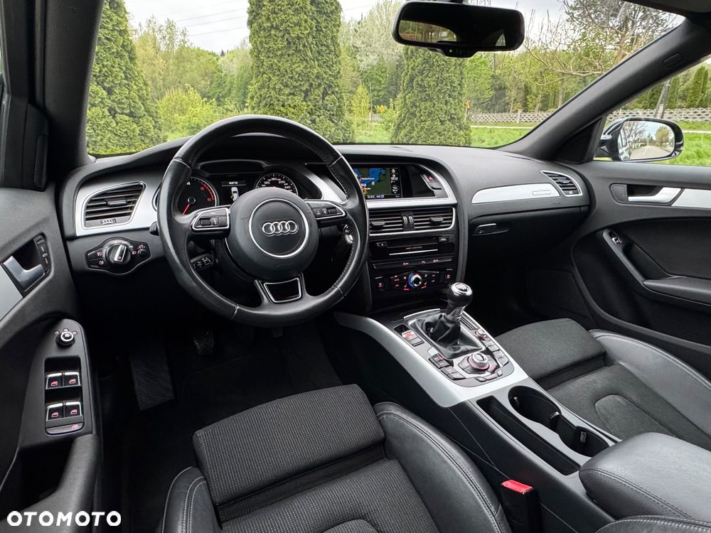 Audi A4 Avant 2.0 TDI DPF quattro S line Sportpaket - 8