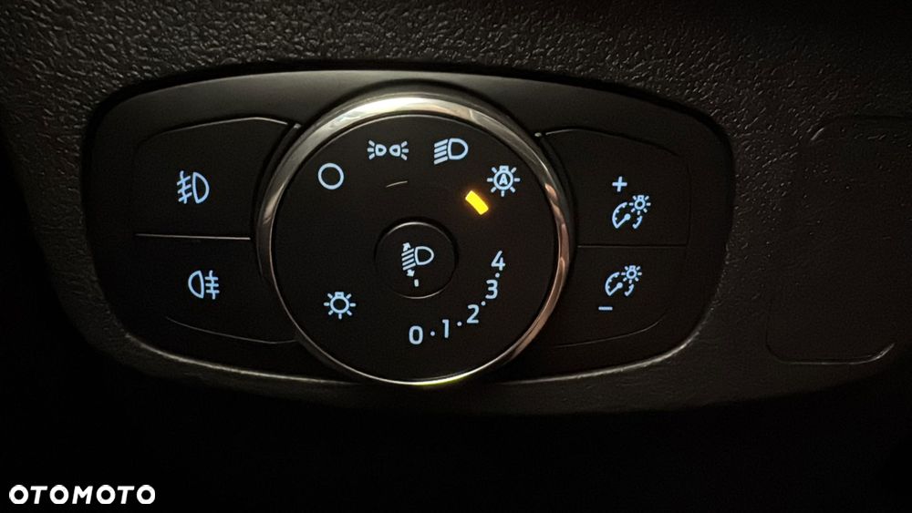 Ford Focus 1.5 EcoBlue Titanium - 21