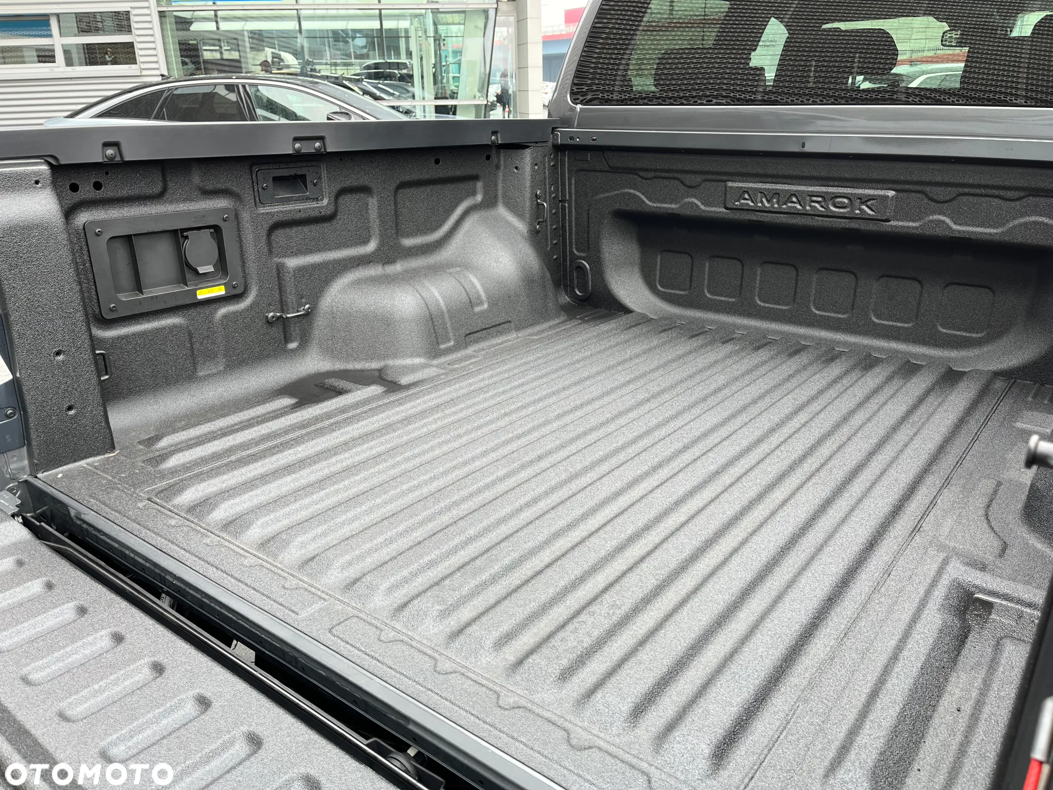 Volkswagen Amarok 3.0 V6 TDI 4Mot Style - 10