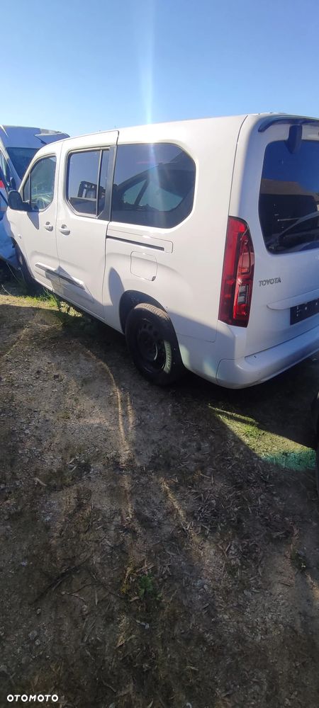 Toyota Proace City Verso - 8