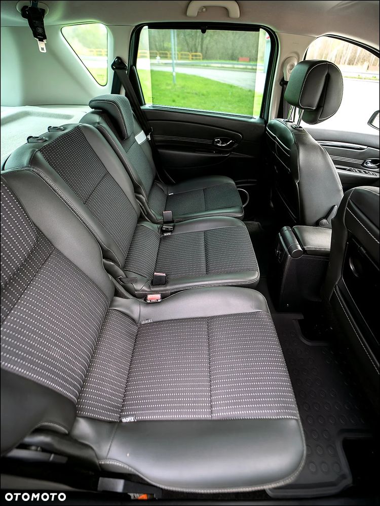 Renault Scenic - 8