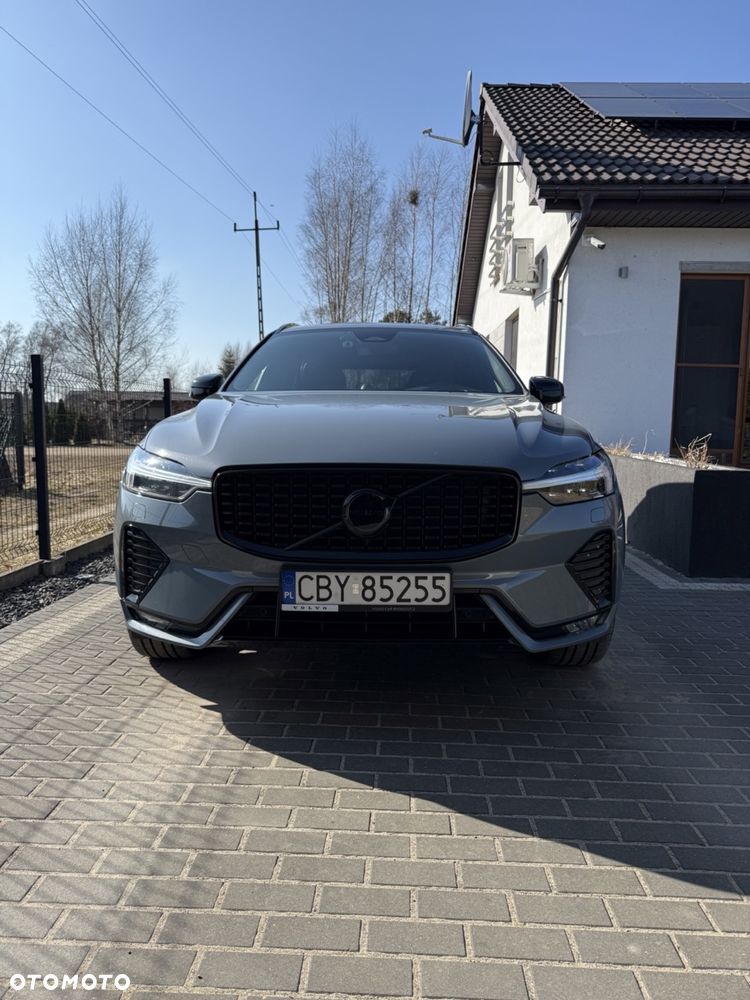 Volvo XC 60 B4 D AWD R-Design - 3