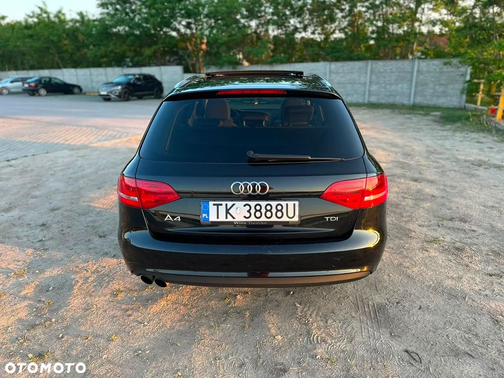 Audi A4 Avant 2.0 TDI - 8