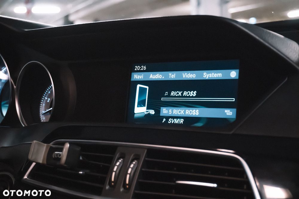 Mercedes-Benz Klasa C 180 BlueEFFICIENCY 7G-TRONIC - 15