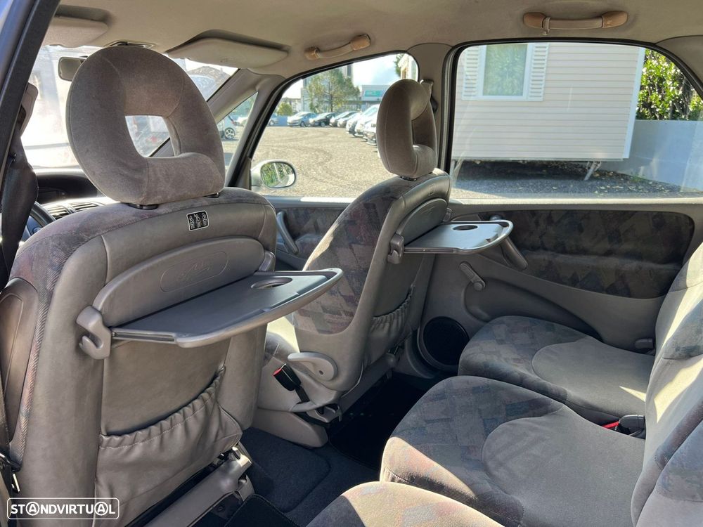 Citroën Xsara Picasso 1.6 Exclusive - 27