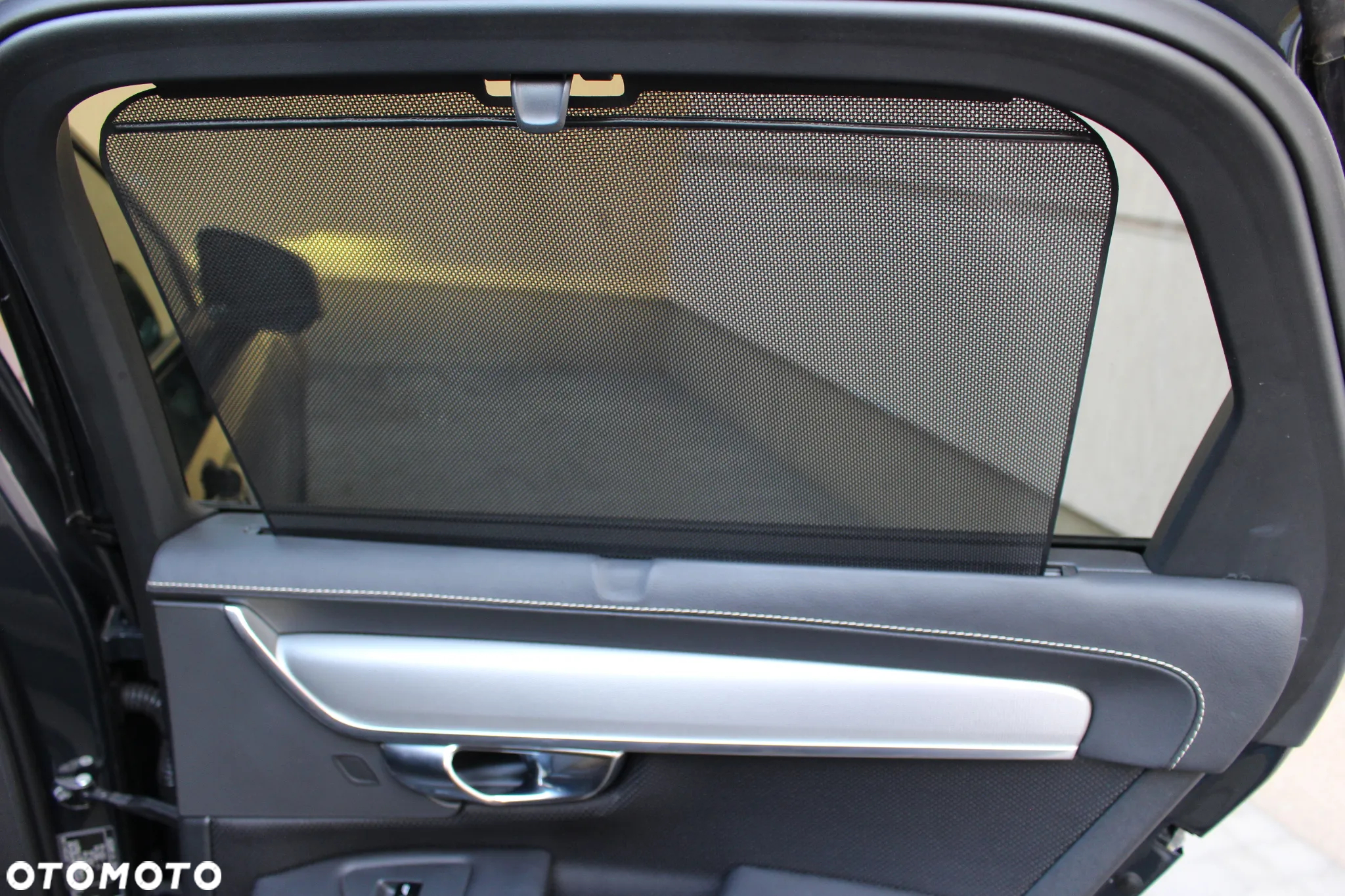 Volvo V90 D4 Geartronic R Design - 24