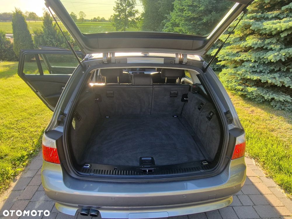BMW Seria 5 525xi - 21