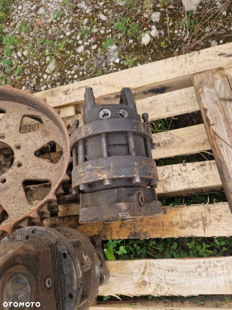 Rotatory zawiesia harwestery forwardery - 13