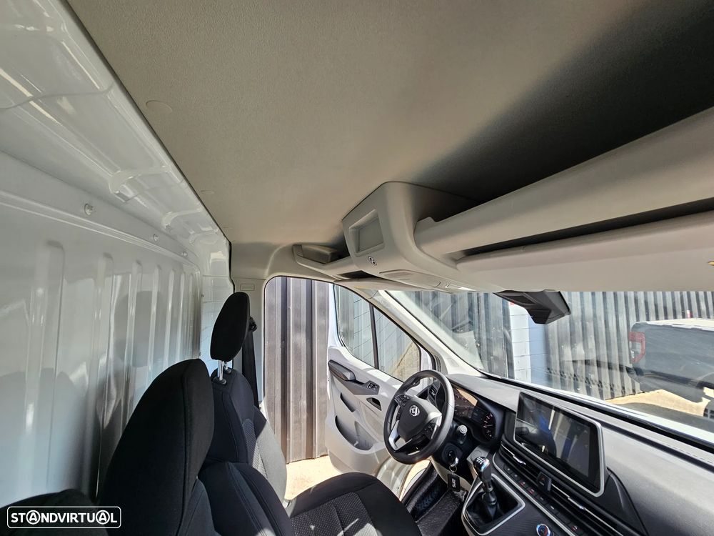 Maxus DELIVER 9 - 35