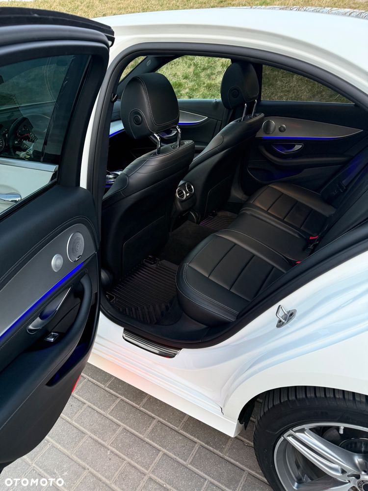 Mercedes-Benz Klasa E 220 d 4-Matic 9G-TRONIC - 7