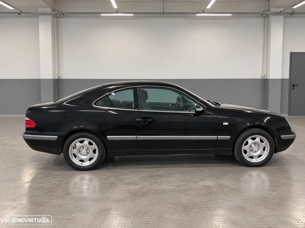 Mercedes-Benz CLK 230 Kompressor Avantgarde - 4