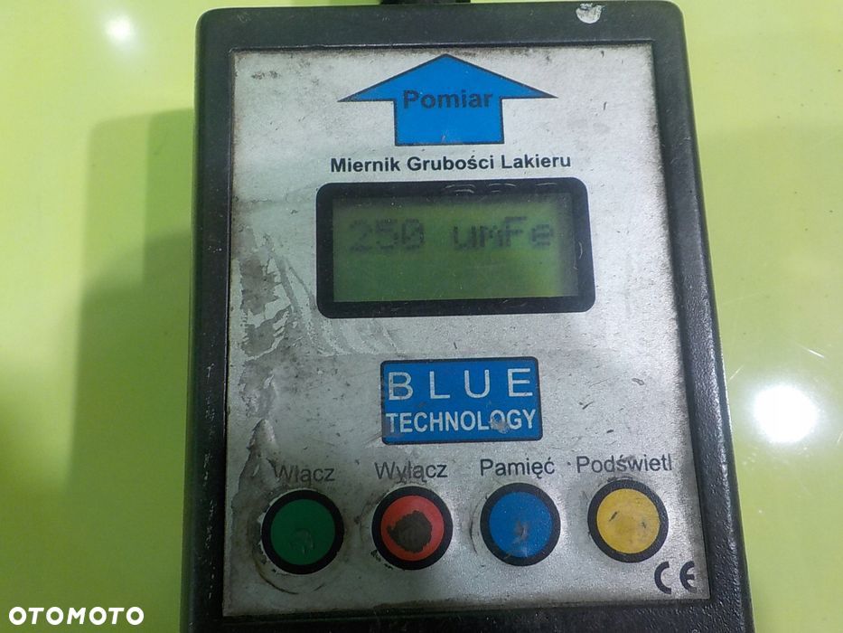FIAT 500L 1.4 B 14r 5D blotnik prawy przod - 8