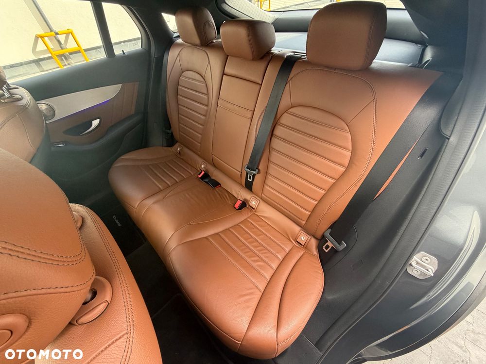 Mercedes-Benz GLC 200 d 4Matic 9G-TRONIC AMG Line - 19