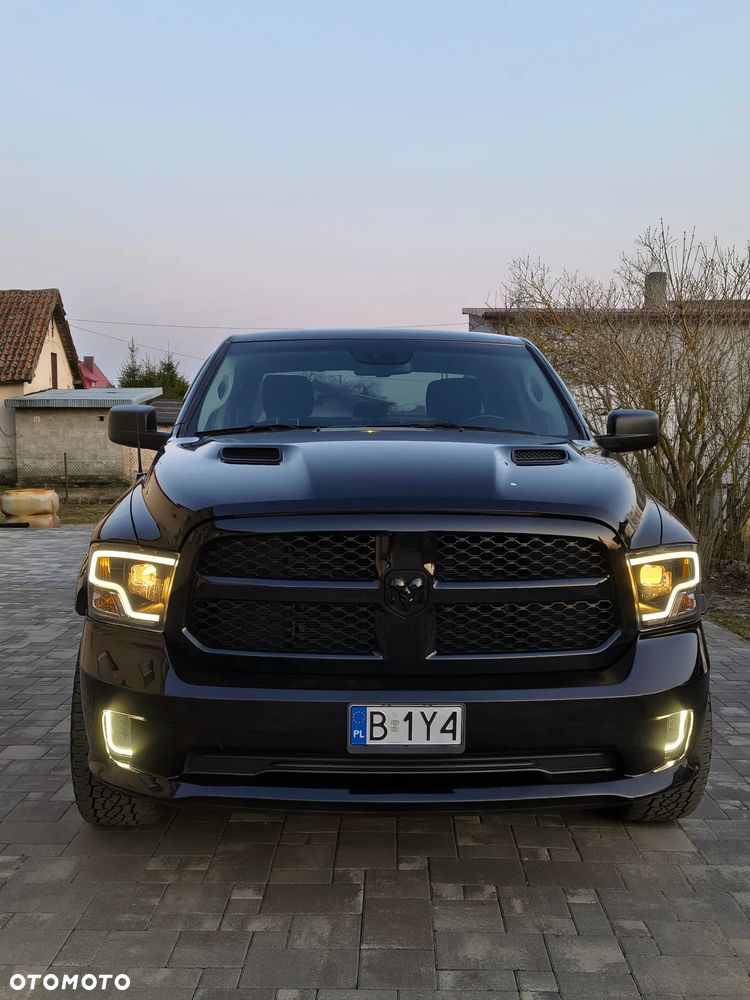 Dodge RAM - 1