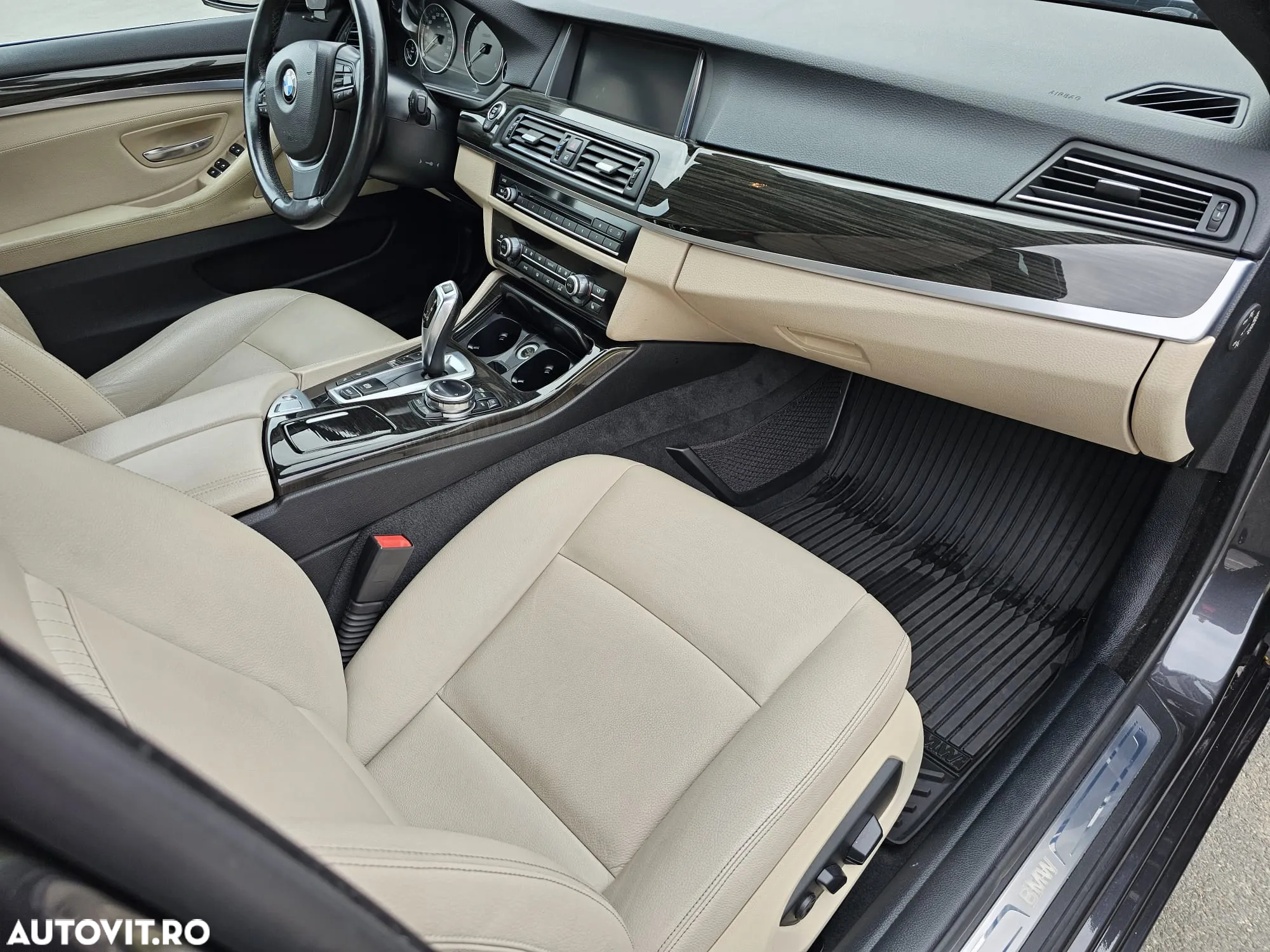 BMW Seria 5 530d xDrive AT - 10