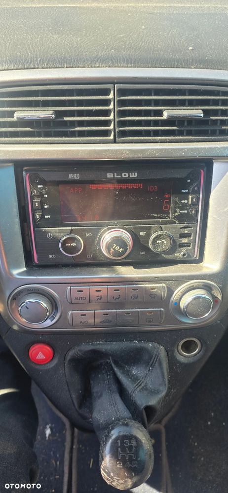 Honda Stream 2.0i ES - 23