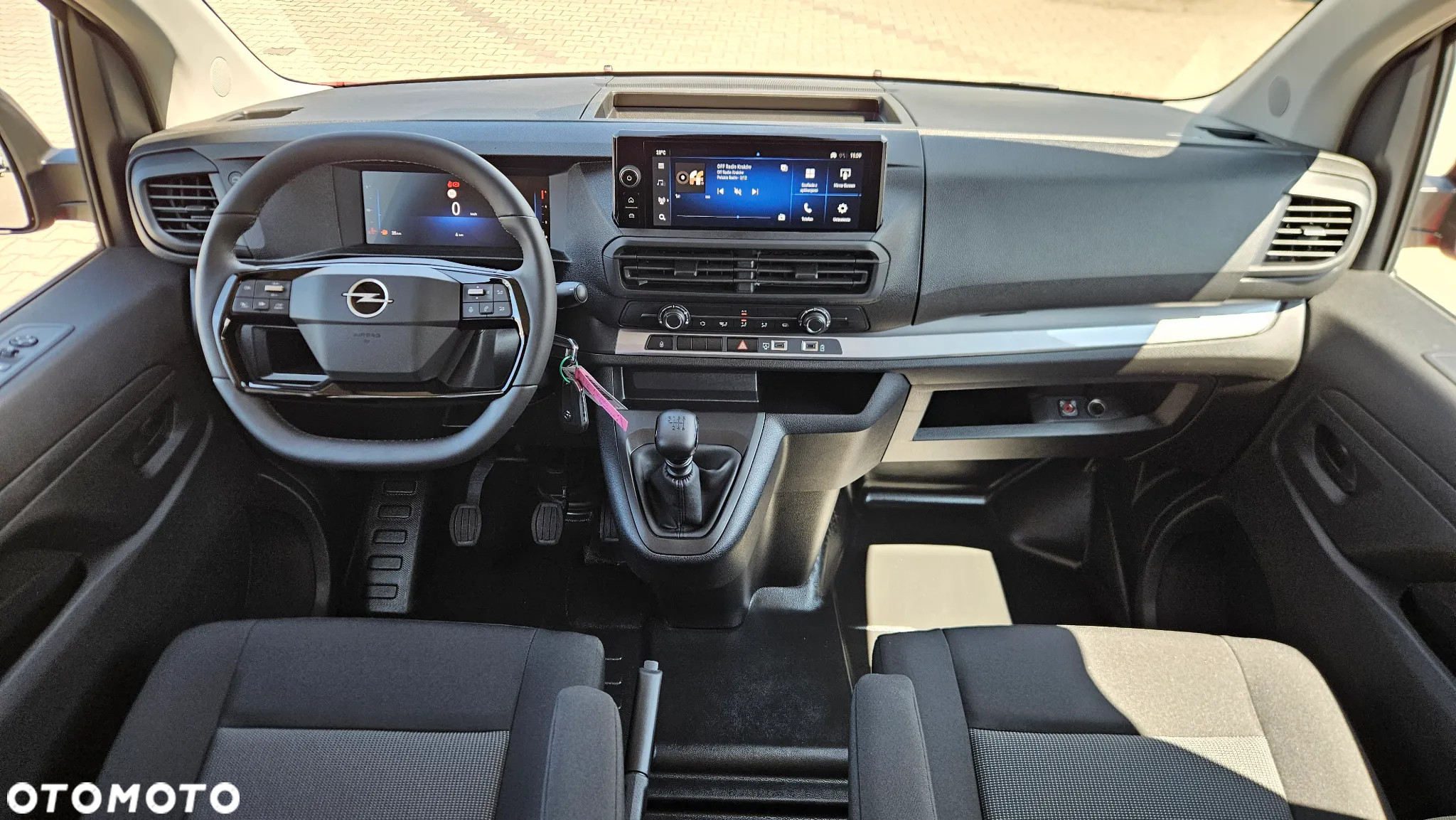 Opel Vivaro - 12