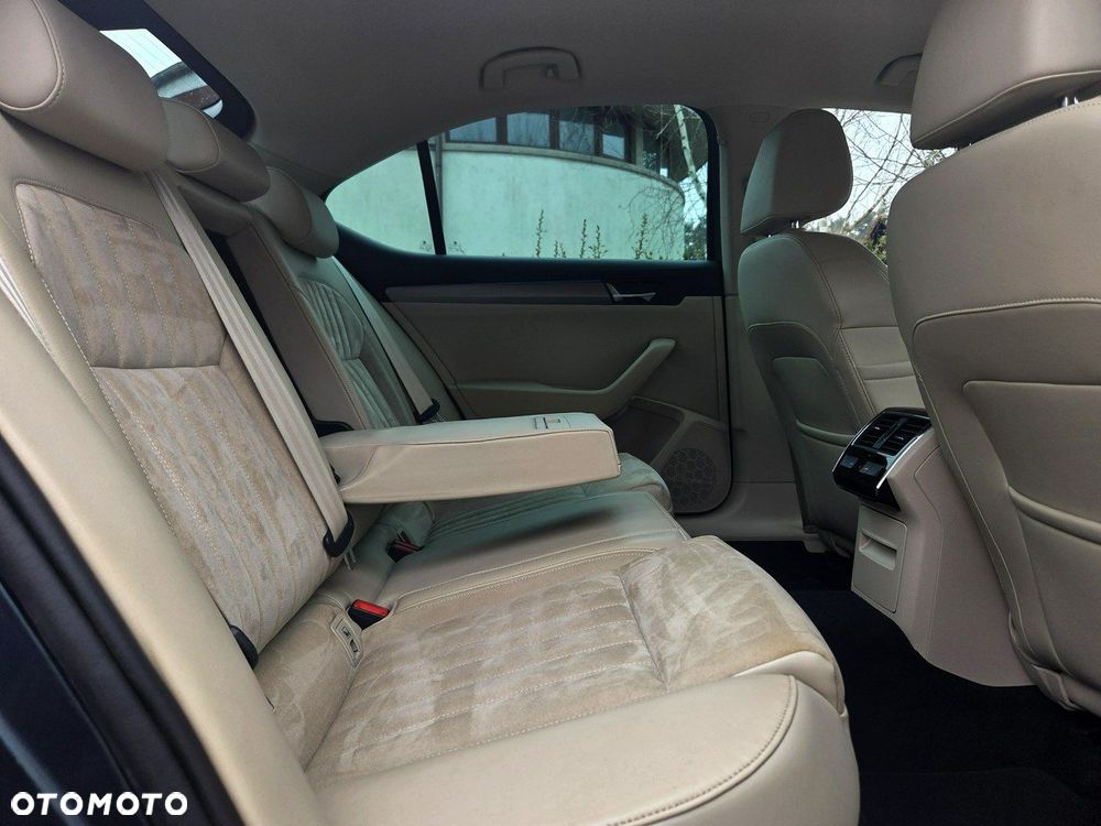 Skoda Superb 1.8 TSI Sportline DSG - 11