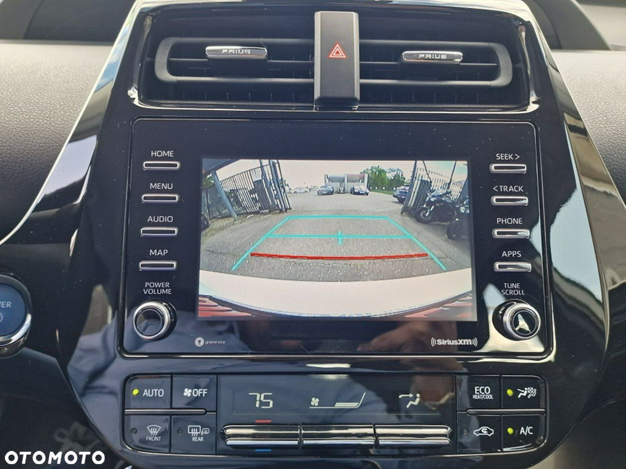 Toyota Prius - 22