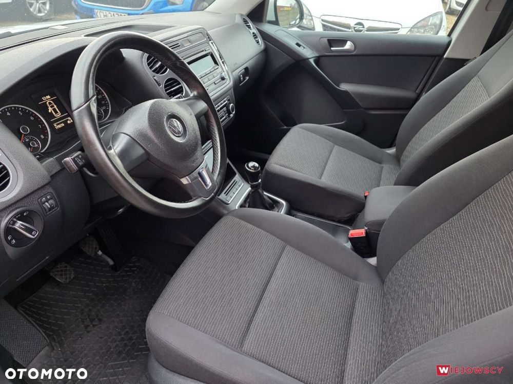 Volkswagen Tiguan - 14