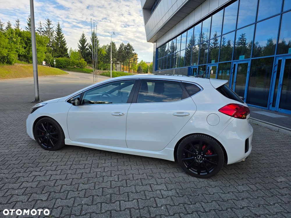 Kia Ceed 1.6 T-GDI GT-Track - 15