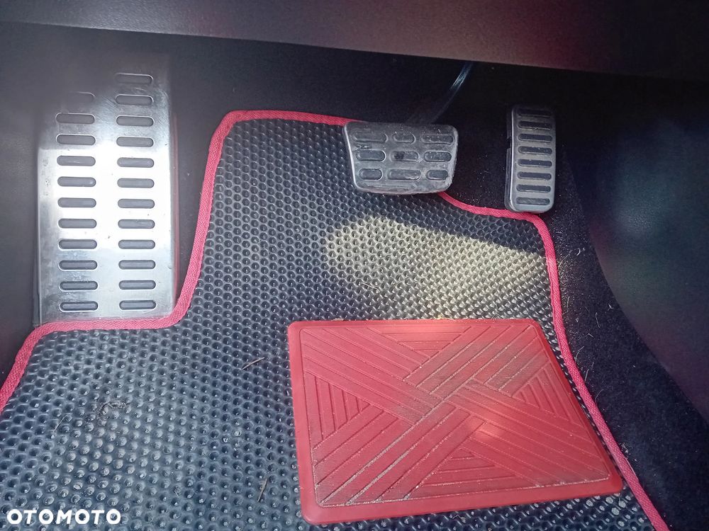 Kia Ceed 1.5 T-GDI GT-Line DCT - 33