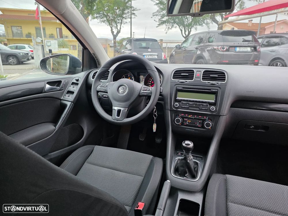 VW Golf 2.0 TDi Confortline - 3