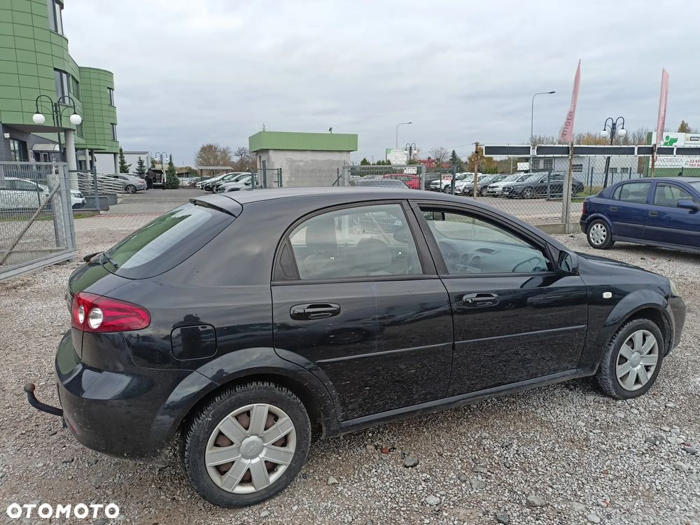 Chevrolet Lacetti - 4