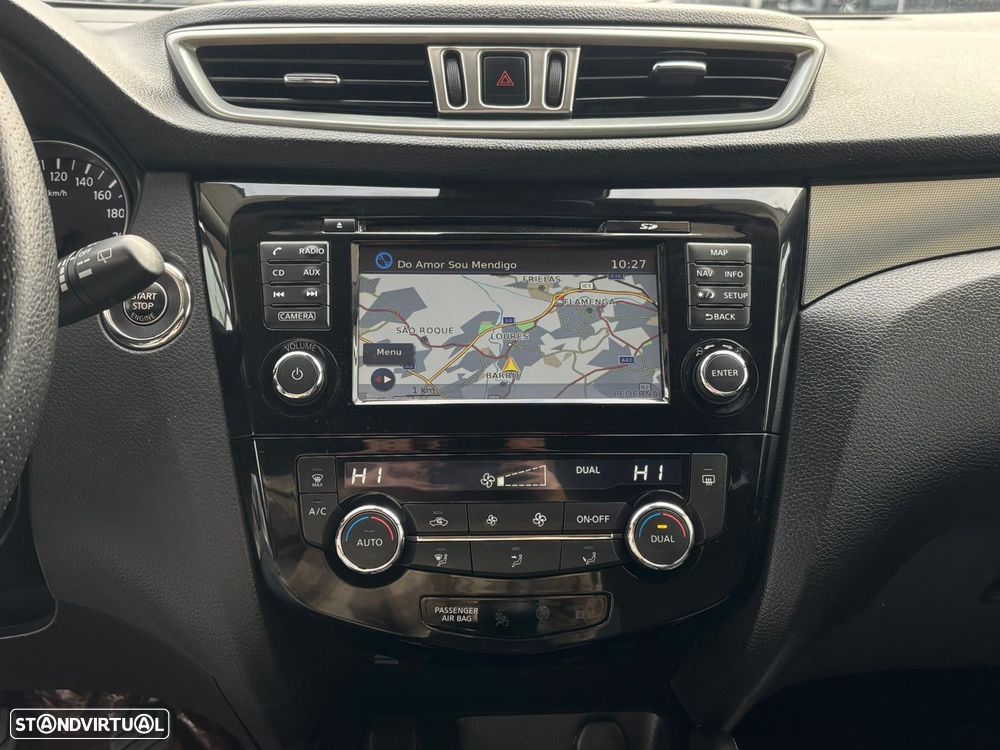 Nissan Qashqai 1.5 dCi N-Connecta - 21