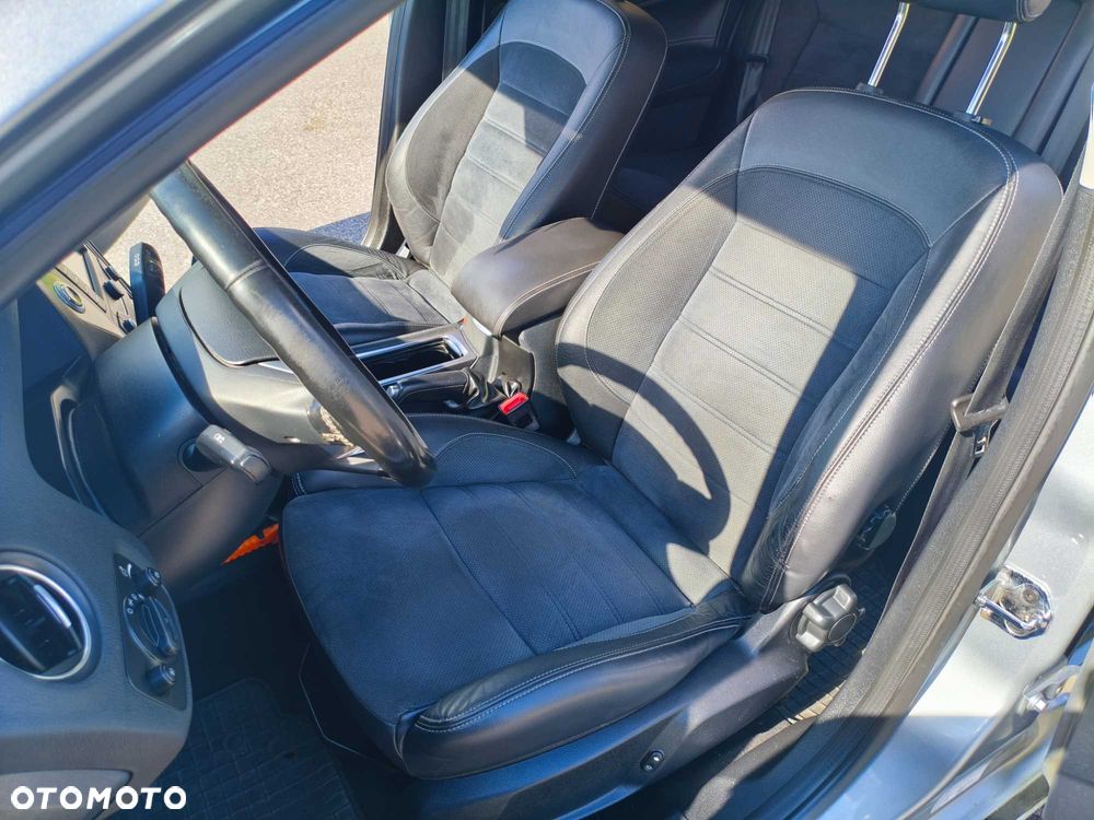 Ford Mondeo - 8