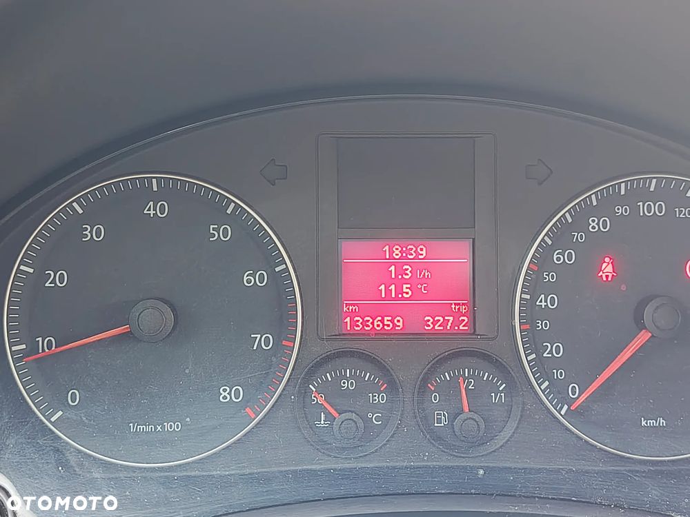 Volkswagen Golf 1.6 Q-Line - 8