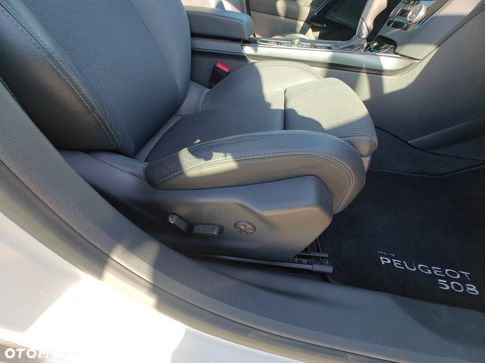 Peugeot 508 1.6 T Allure - 24
