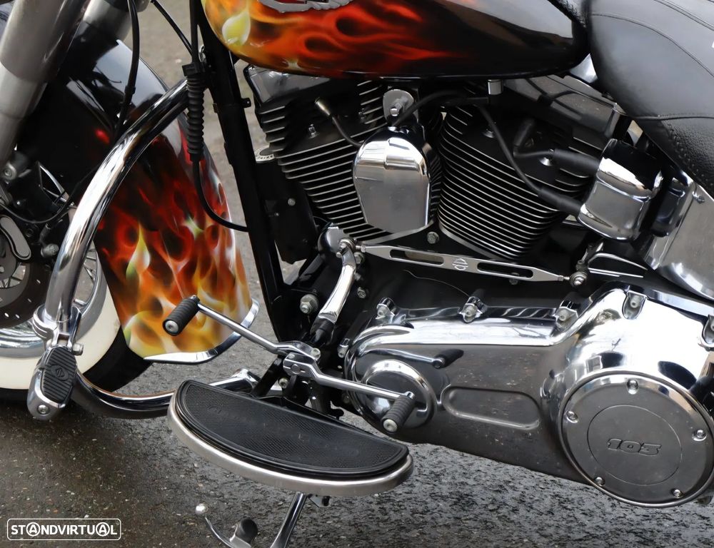 Harley-Davidson Heritage Deluxe - 14