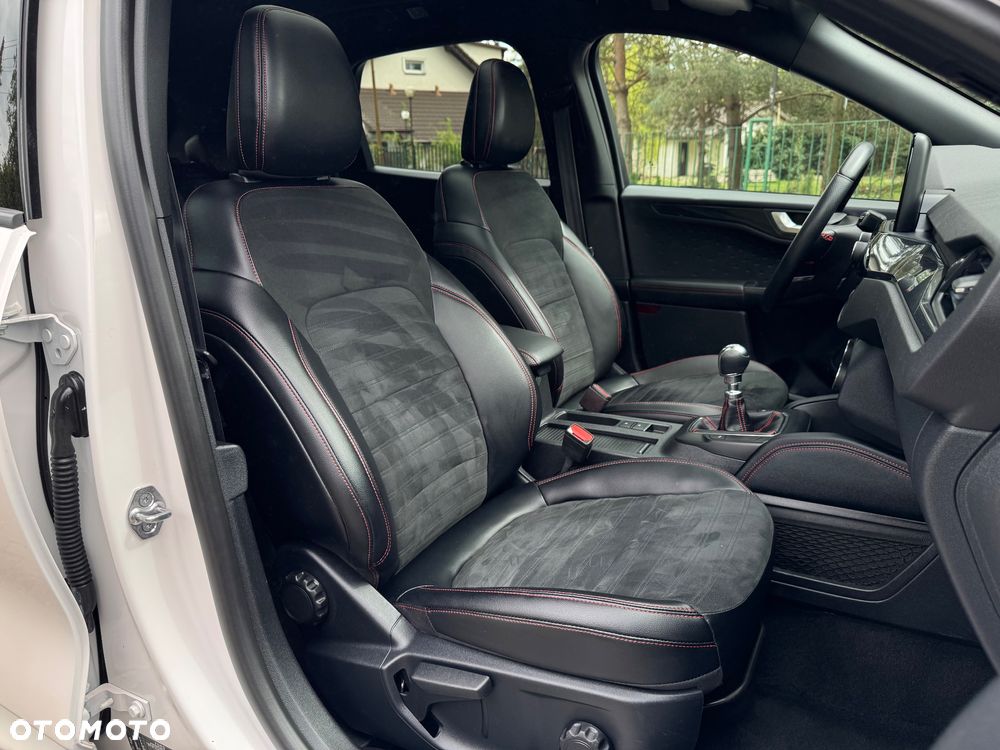 Ford Kuga 1.5 EcoBoost FWD ST-Line - 6