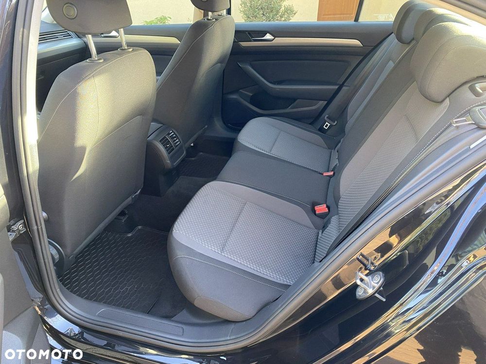 Volkswagen Passat 1.5 TSI EVO Essence - 34