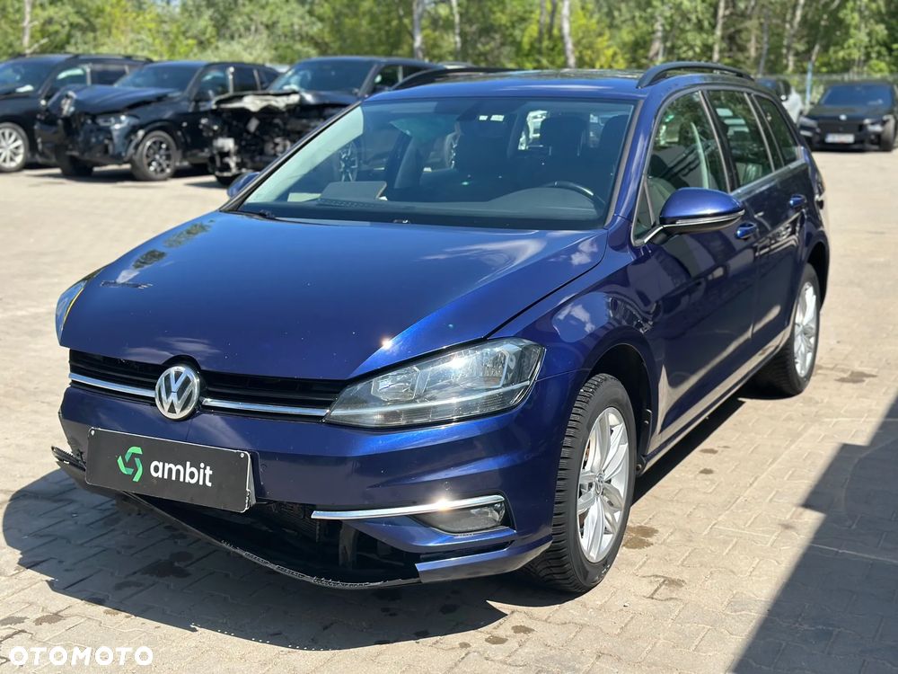 Volkswagen Golf - 3