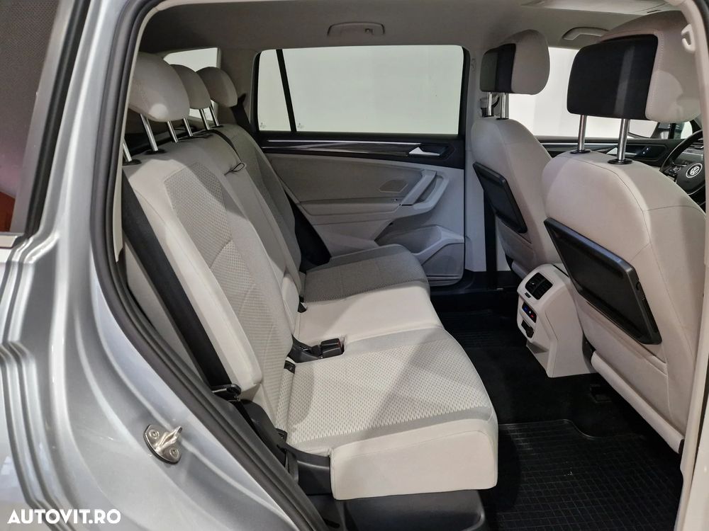 Volkswagen Tiguan - 15