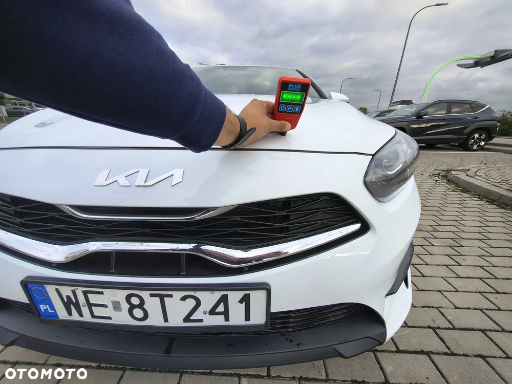Kia Ceed - 10