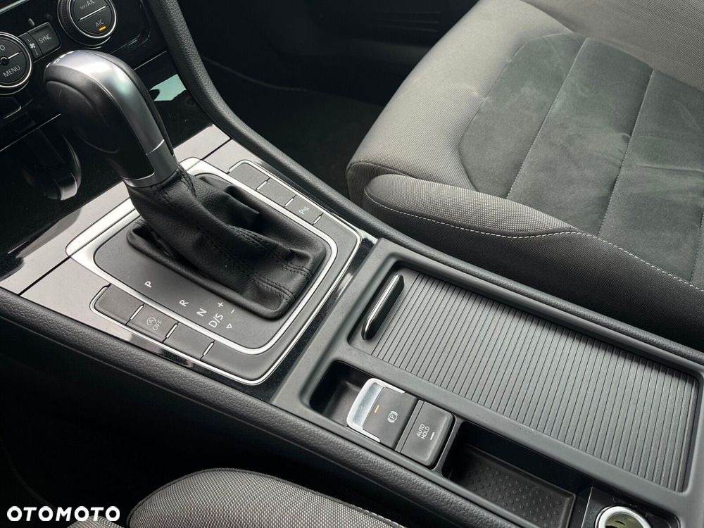 Volkswagen Golf Variant 1.5 TSI BMT Evo Highline DSG - 21