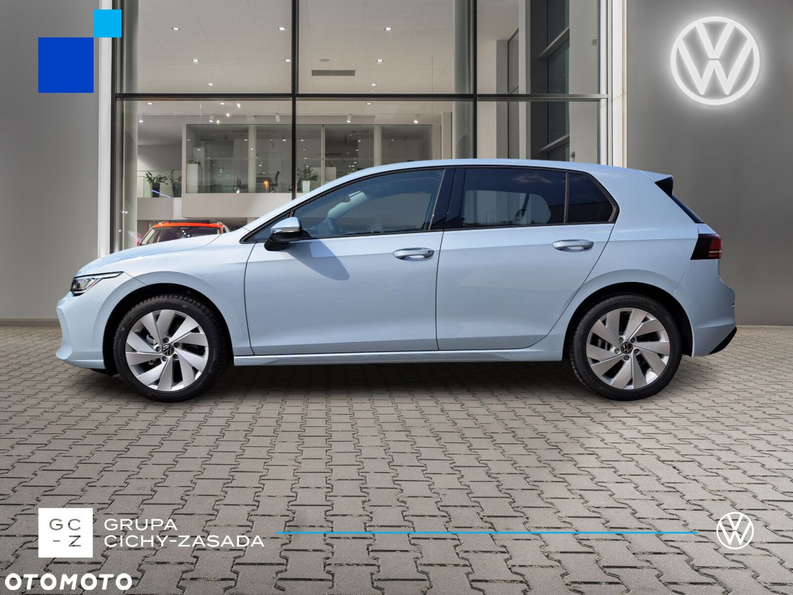 Volkswagen Golf VIII 1.5 eTSI mHEV Life Plus DSG - 2