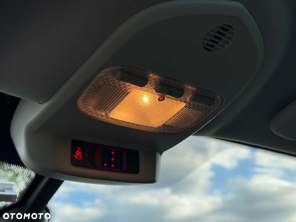 Peugeot 3008 HDi 115 Allure - 16