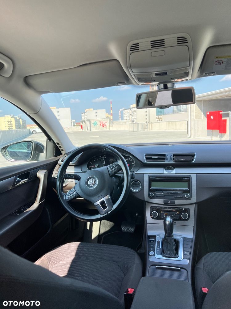 Volkswagen Passat 1.8 TSI Comfortline DSG - 13
