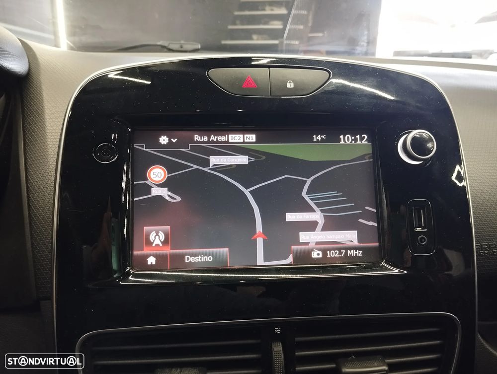 Renault Clio Sport Tourer 1.5 dCi GT Line - 24