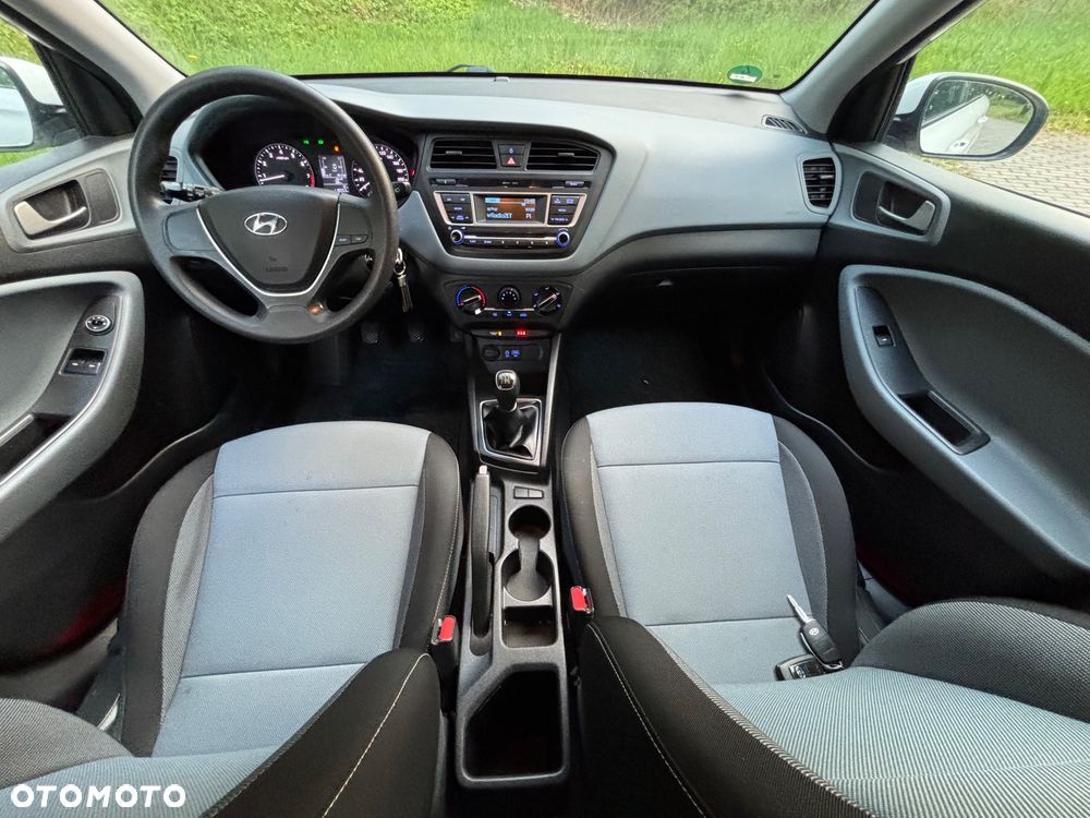 Hyundai i20 blue 1.2 Style - 13
