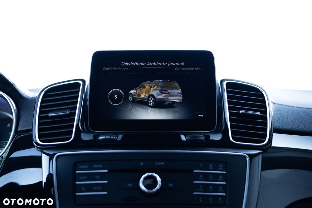 Mercedes-Benz GLS 350 d 4-Matic - 34