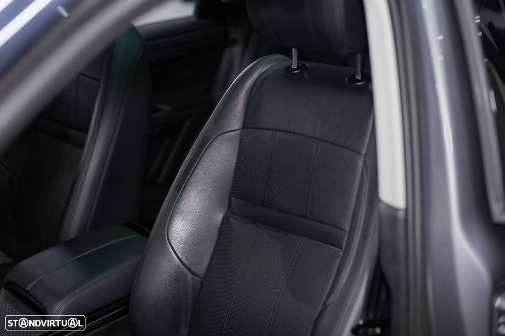 Land Rover Range Rover Evoque 1.5 P300e AWD Auto - 22