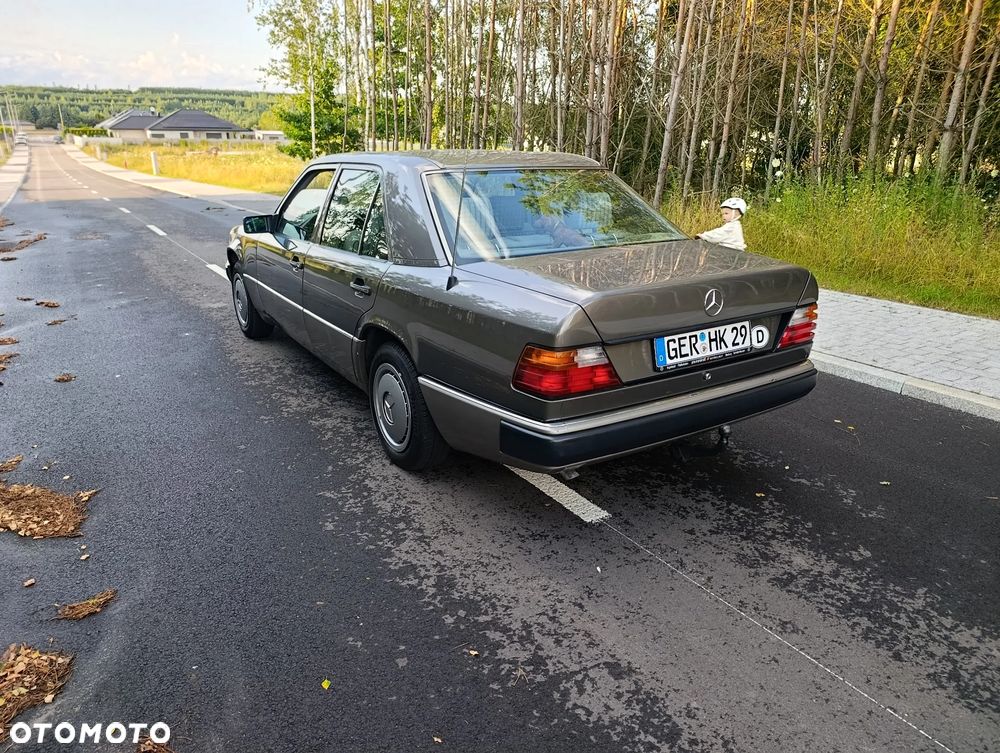 Mercedes-Benz W124 (1984-1993) - 4