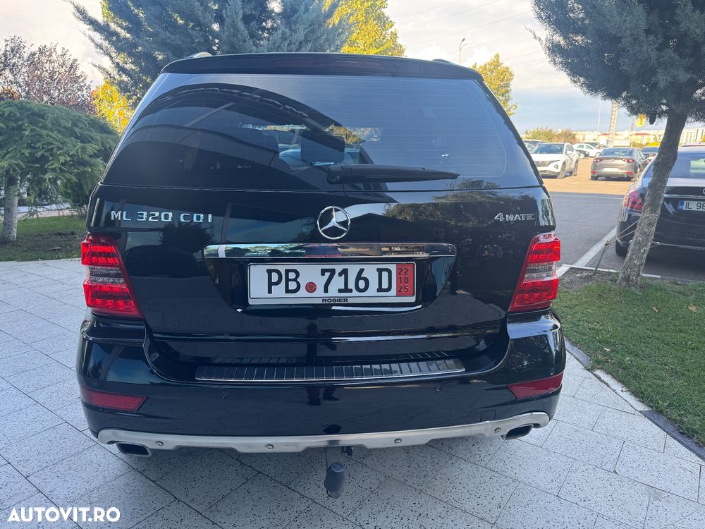 Mercedes-Benz ML 300 CDI 4Matic 7G-TRONIC DPF BlueEFFICIENCY - 13